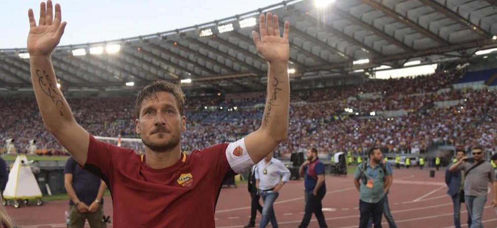 ROMA 2021/22 SPECIAL EDITION "ADDIO TOTTI" PATCH ALL INCLUDED HISTORIC
