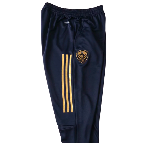 WHITE ZIP JACKET KIT + LEEDS UNITED TRACKSUIT 2021/22