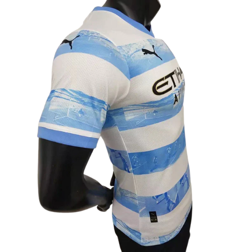 MANCHESTER CITY COMMEMORATIVE EDITION AGÜERO GOAL SHIRT 2022/23