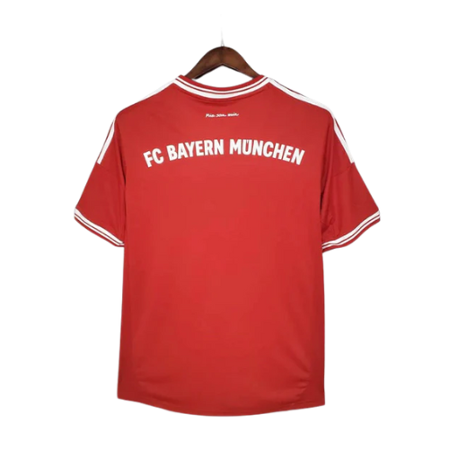 Retro Bayern Monaco Home Shirt 2011/12