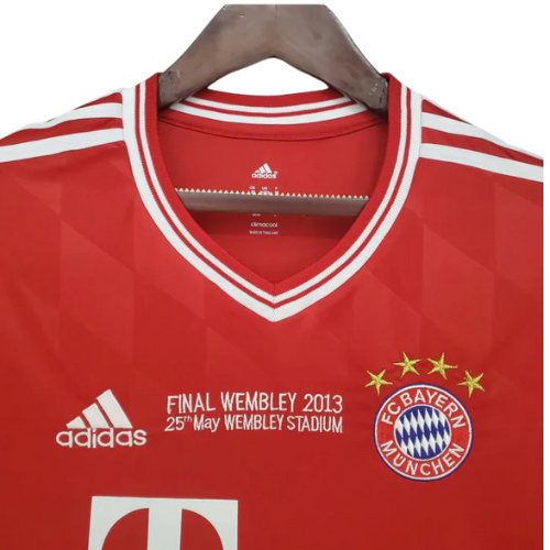 Retro Bayern Monaco Home Shirt 2011/12