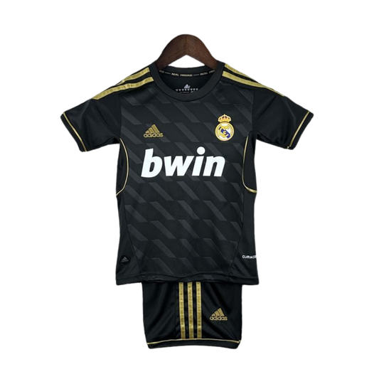 Real Madrid Retro Kids' Kit