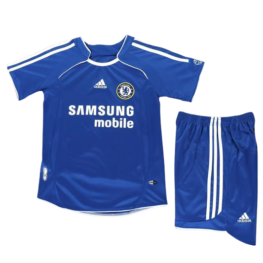 KIDS' RETRO CHELSEA KIT