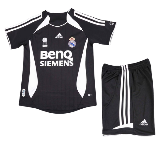 Real Madrid Retro Kids' Kit
