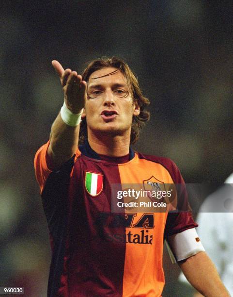Retro AS Roma Shirt 2001/2002 + TOTTI 10 + CHAMPIONS PATCH INCLUDED