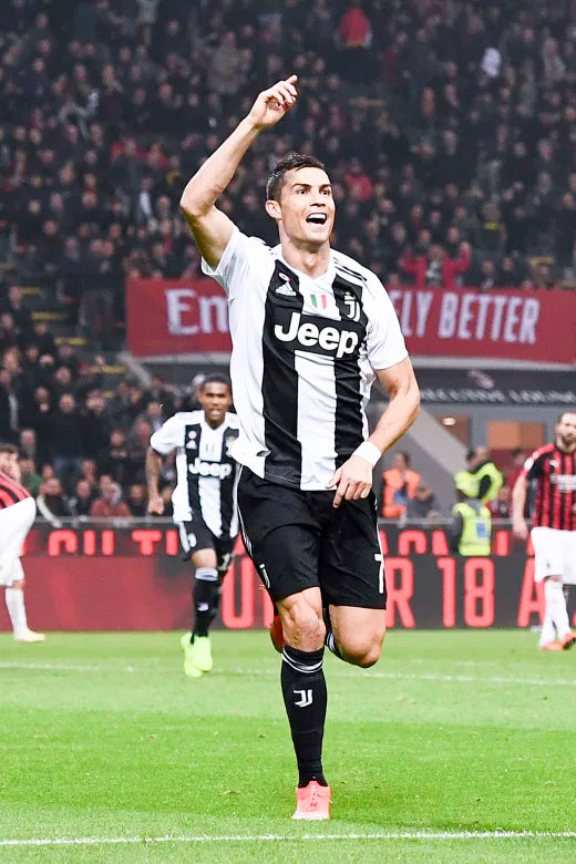 JUVENTUS CLASSIC HOME SHIRT 2018/19 + RONALDO 7